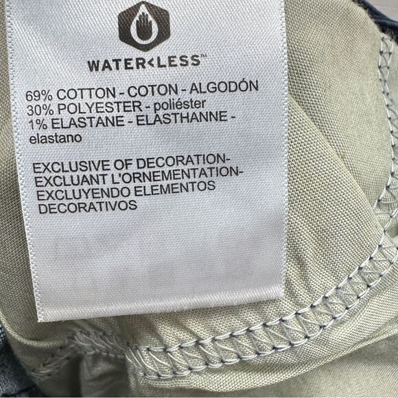 NWT Levi's Levi Strauss mid rise capri simply stretch 10 30 - Picture 7 of 7